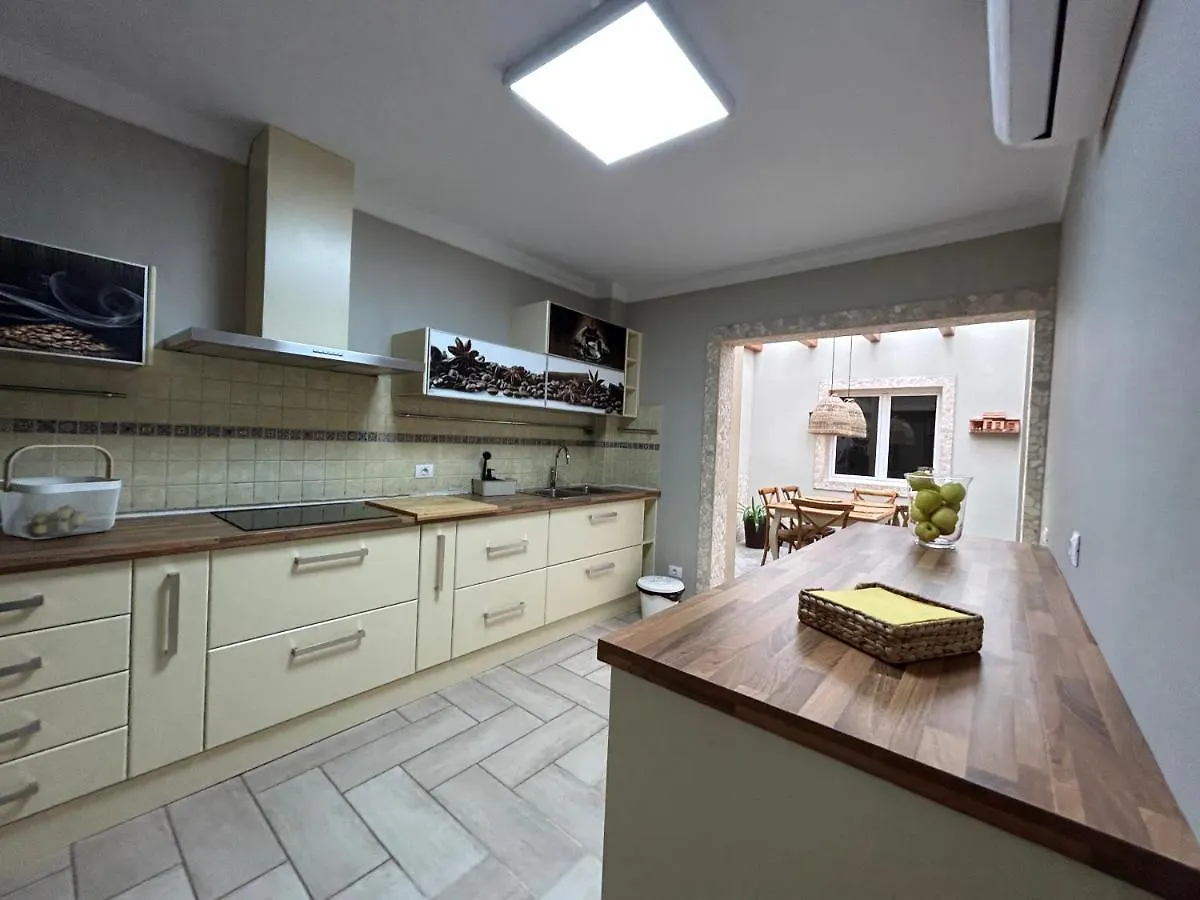Casa Daniella Vivienda A Apartment Ingenio